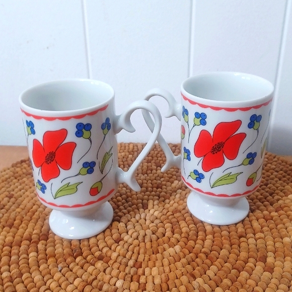 Vintage Poppy Mugs - Picture 3 of 8
